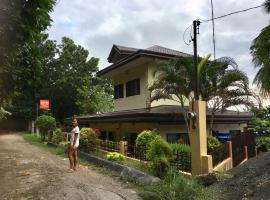 Eagles Nest Beach Resort，位于达沃市的海滩短租房