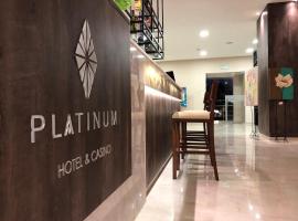 PLATINUM HOTEL CASINO，位于Charata的酒店