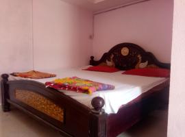 hotel r residency，位于Srīsailam的酒店