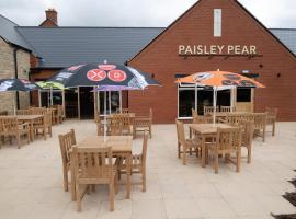 Paisley Pear, Brackley by Marston's Inns，位于布拉克利的酒店