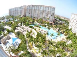 Aruba Marriott Surf and Ocean BeachFront Clubs，位于棕榈滩的Spa酒店
