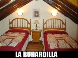 Casa Duplex La Buhardilla，位于托尔拉的度假屋