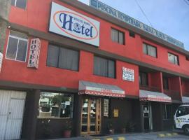 Hostal Mitad del Mundo，位于卡扬贝的酒店