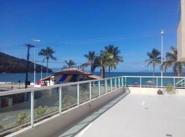 Ap na Avenida da Praia，位于卡拉瓜塔图巴马尔蒂德萨海滩附近的酒店