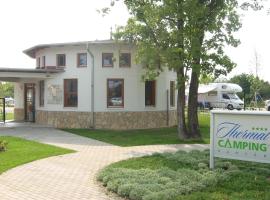 Sárvárfürdő Apartmanház，位于萨尔瓦尔的酒店