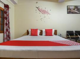 OYO 48931 Swastik Hotel And Restaurant，位于Arki的酒店