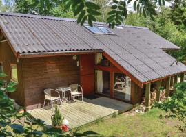 Two-Bedroom Holiday Home In Vejby，位于瓦伊比的酒店