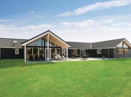 Lovely Home In Grenaa With Sauna，位于格雷诺的酒店