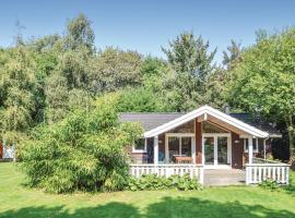 Three-Bedroom Holiday Home In Lundby，位于Lundby的酒店