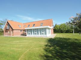 Four-Bedroom Holiday Home In Ribe，位于里伯的酒店