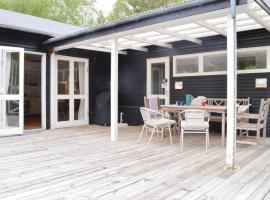 Three-Bedroom Holiday Home In Grasted，位于Græsted的酒店