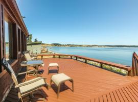 The Cabin At Penn Cove，位于Coveland的酒店