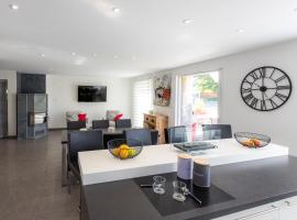 La Villa d'Emma，位于埃姆布能的酒店