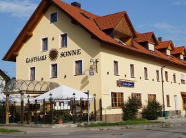 Hotel Gasthaus Sonne，位于派森贝格的带停车场的酒店