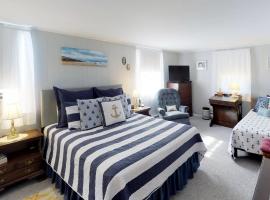 SeaWind Guest Studio，位于Nauset Heights的酒店