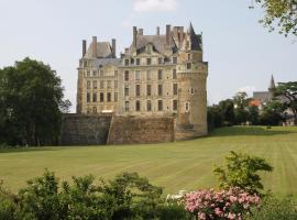 布里萨克城堡旅馆，位于Brissac-Quincé的住宿加早餐旅馆