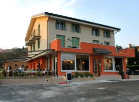 胡椒和盐旅馆，位于卡瓦伊翁韦罗内塞的旅馆