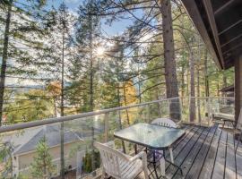 Bay Point Hillside 17A Up，位于白鱼镇的酒店