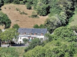 Hotel bar b'rock，位于Saint-Martin-sous-Vigouroux的酒店