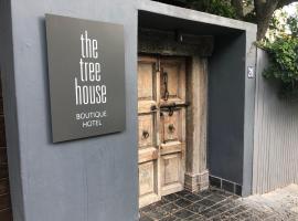 The Tree House Boutique Hotel by The Living Journey Collection，位于开普敦开普医疗博物馆附近的酒店