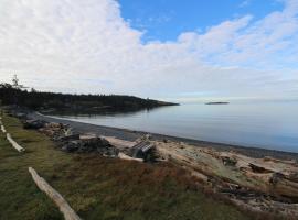 Lopez Island Agate Beach Waterfront Home
