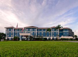 SEVEN Sebring Raceway Hotel，位于赛百灵的酒店