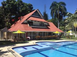 Finca Hotel Pinares，位于拉平塔达的酒店