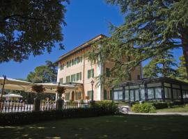 Hotel Villa Verdefiore，位于Appignano的酒店