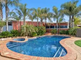 Peppermill Inn Motel