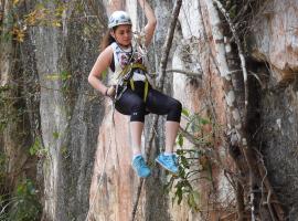 Ciudad de Las Rocas，位于La Fortuna Gallo Giro的酒店