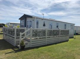 Spacious Holiday Home - Romney Sands，位于Littlestone-on-Sea的宠物友好酒店