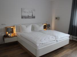 Hotel Glas Schwarzwald，位于Fluorn的酒店