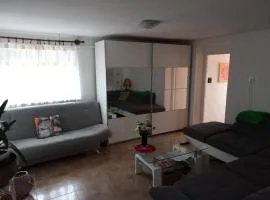 Karos Centrál Apartmanház