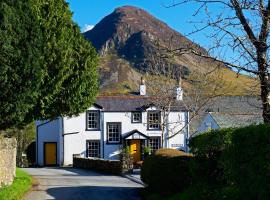 Kirkstile Inn，位于Loweswater的酒店