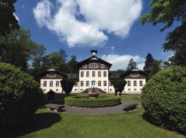 Schloss Sinnershausen，位于Hümpfershausen的酒店
