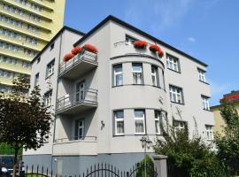 加瓦莱克旅馆，位于卡托维兹的酒店