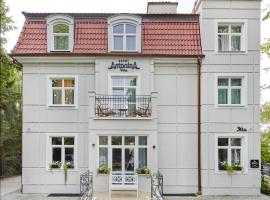 Villa Antonina，位于索波特的酒店