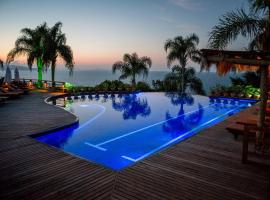雷福吉伊斯丹雷洛度假酒店，位于贝卢港Galheta Beach附近的酒店