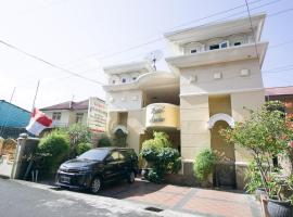 RedDoorz near Pantai Falajawa Kota Ternate，位于特尔纳特岛的酒店