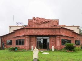 OYO 48374 Vatika，位于Pārdi的酒店