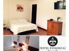 Hotel Estadio 63，位于波哥大的酒店