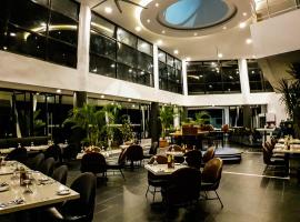 Doulos Phos The Ship Hotel，位于拉古洼的酒店