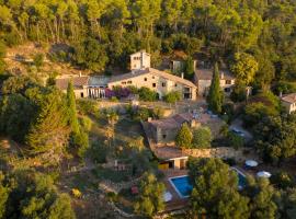 Masia Can Pou，位于Canet de Adri的酒店