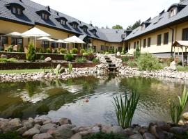 Hotel Paradiso，位于Suchedniów的酒店