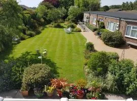 The Coast Yard B & B and Garden Chalets