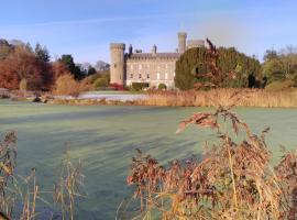 Barmeath Castle，位于Dunleer的酒店