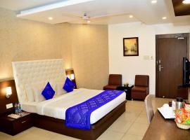 Hotel Surya International，位于勒克瑙Chaudhary Charan Singh International Airport - LKO附近的酒店