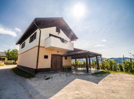 Holiday Home Kerin，位于Cerklje ob Krki的酒店