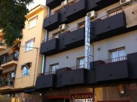 Hotel José，位于普埃托利亚诺的酒店