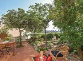 2 Bedroom Cozy Apartment In Ferrandina